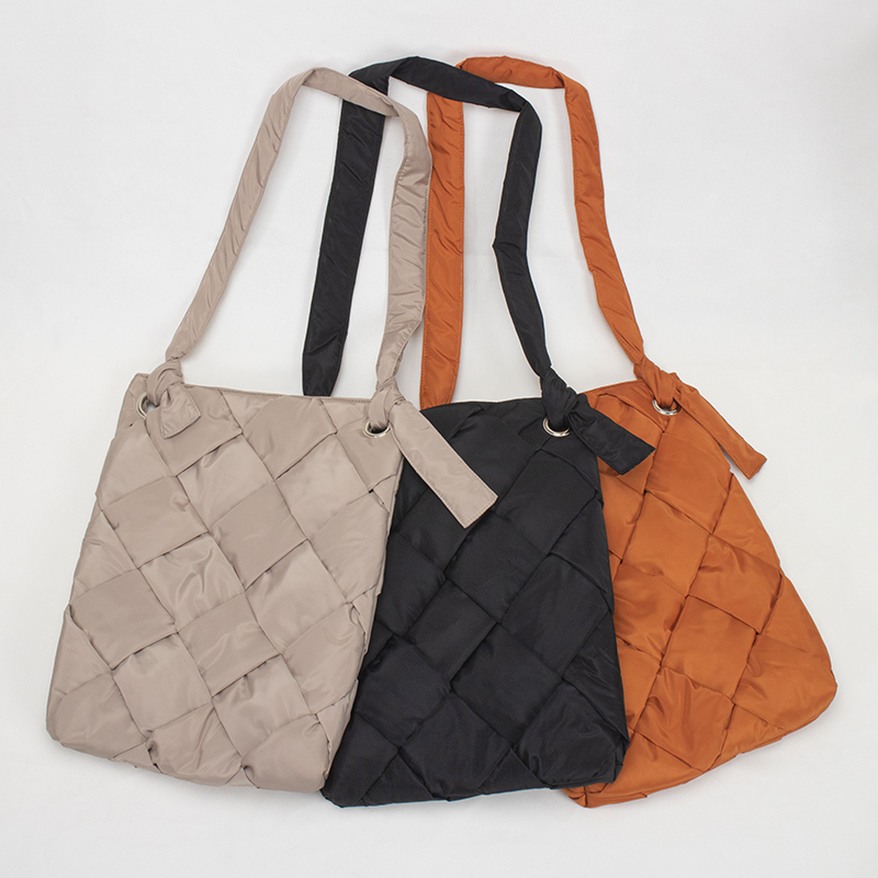 編み物バッグ-22W-Z18-W 画像2